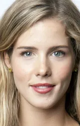 Эмили Бетт Рикардс